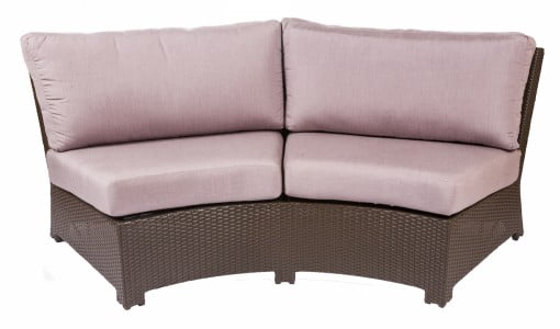 Apartment Living: 4 Tips for Arranging Outdoor Chairs