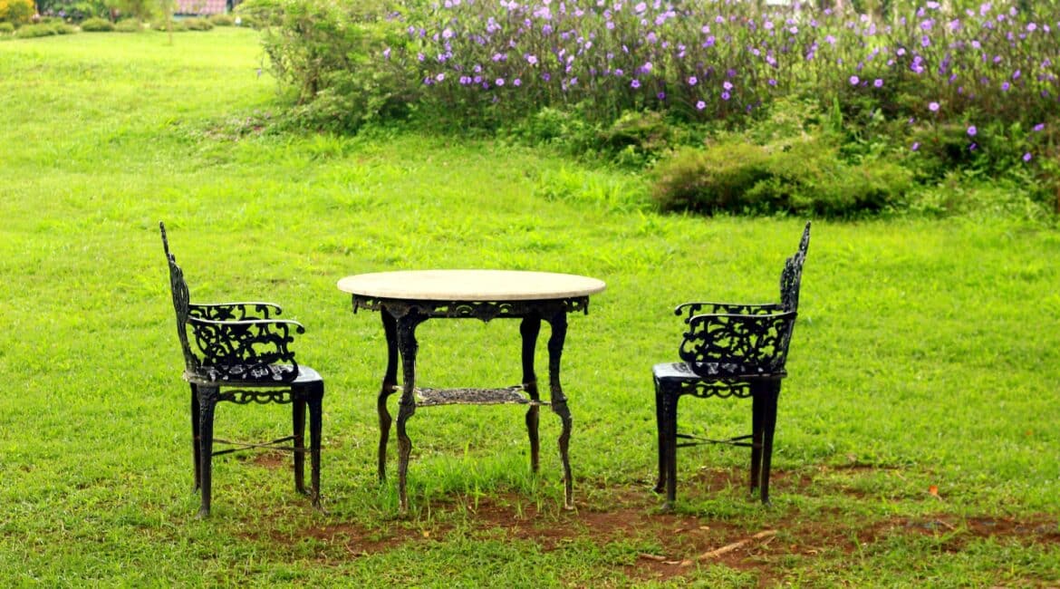 aluminum furniture