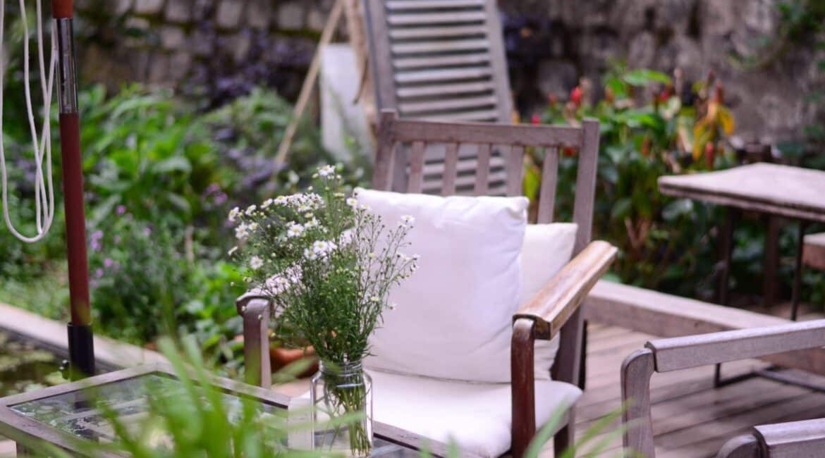 outdoor patio furniture