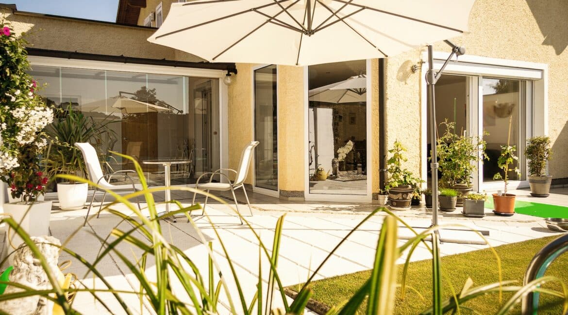 patio umbrella