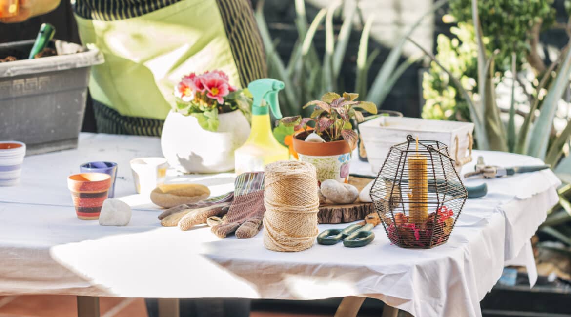 Decorating-Your-Patio-on-a-Budget