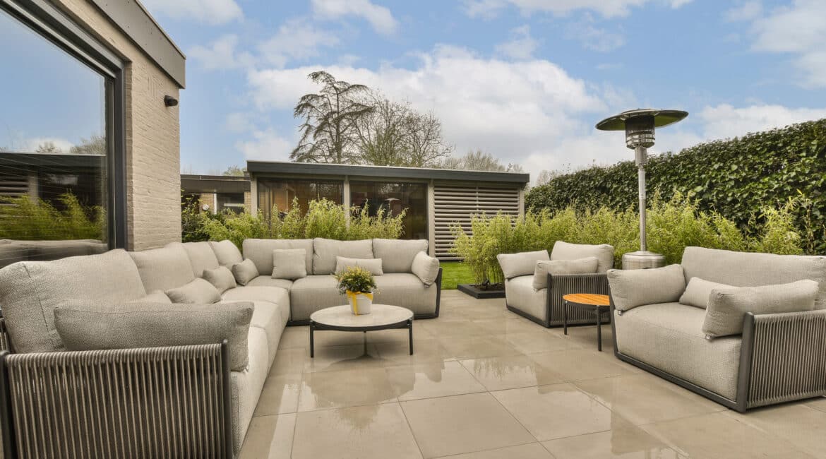 utdoor-Space-with-Sectionals-and-Sofas