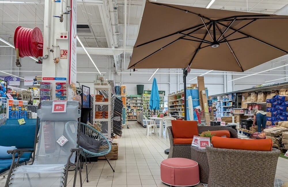 Local Spotlight: Top Outdoor Furniture Showrooms in Bonita Springs