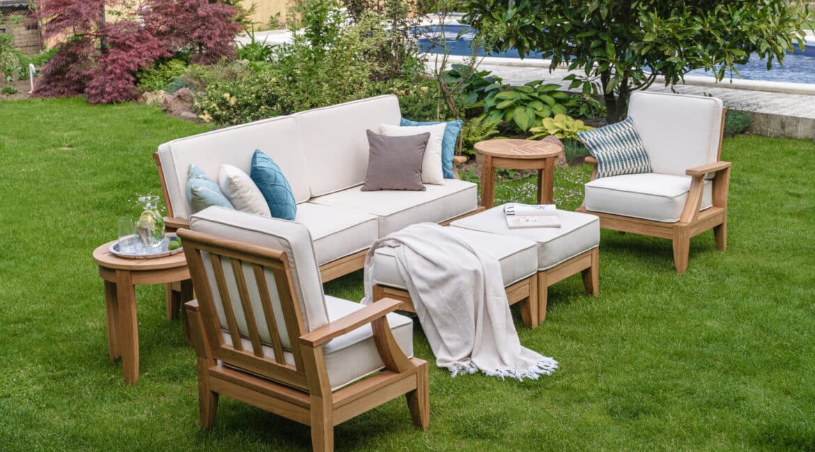 Outdoor Furniture Ideas for Jacksonville Beach Riverside and Mandarin Yards