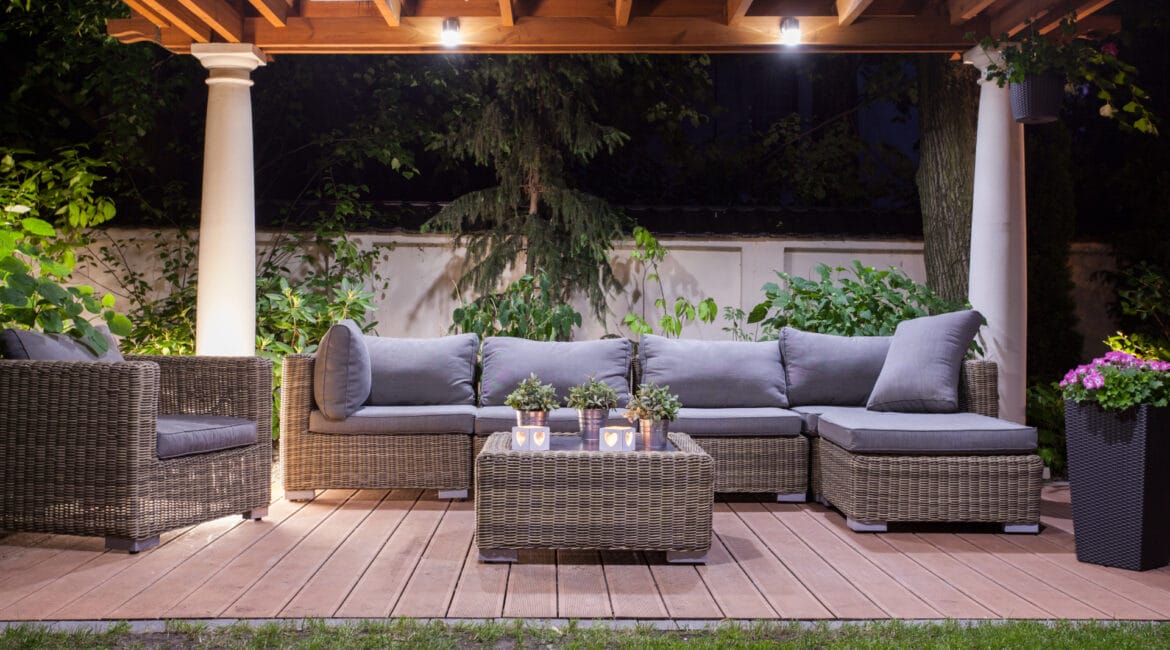Wicker Teak or Aluminum? Choosing the Right Patio Furniture Material for Jacksonville