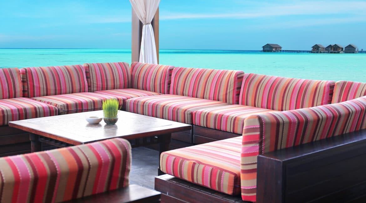 The Ultimate Guide to Cleaning and Maintaining Patio Furniture in Florida
