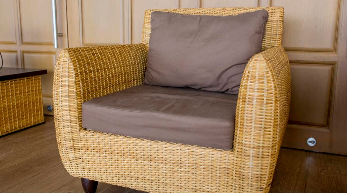 wicker bar set