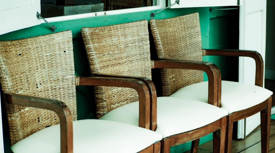 wicker dining chair