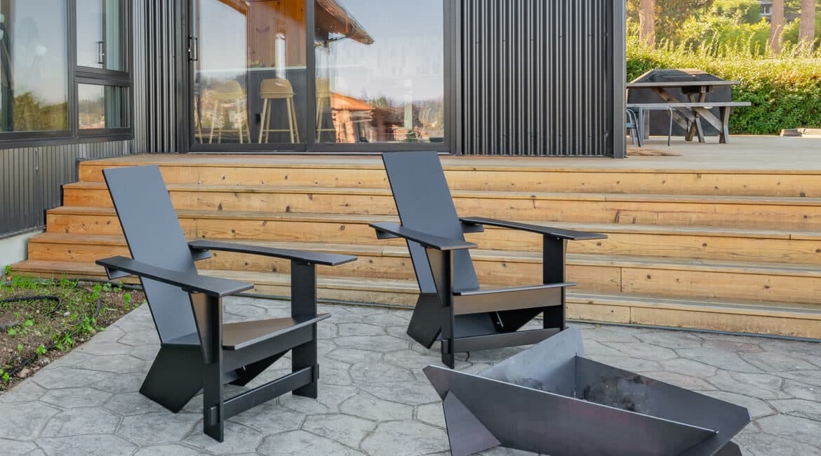 How to Maintain Patio Furniture in Jacksonville’s Humid Climate — Florida