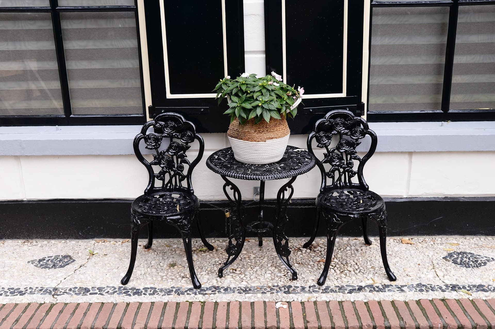 Best Patio Chairs Florida Material Comparison setup for Florida outdoor living